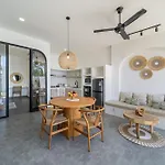 Anaya Villa